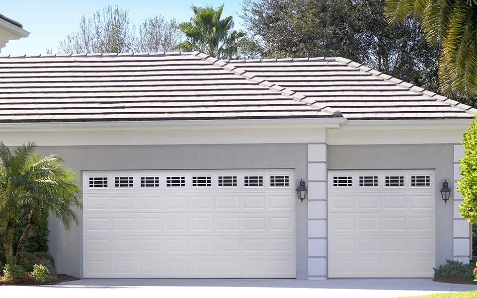 Garage Door Service work in Charleston
